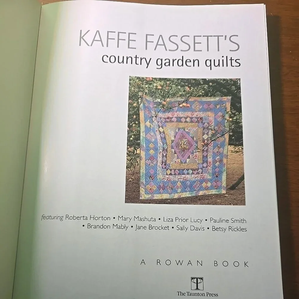 Kaffe Fassett's Country Garden Quilts : 20 Designs from Rowan for Patchwork